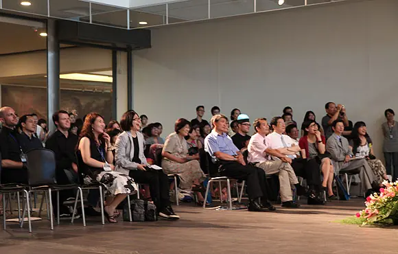 freeze!—2009 International MedTech Art Show