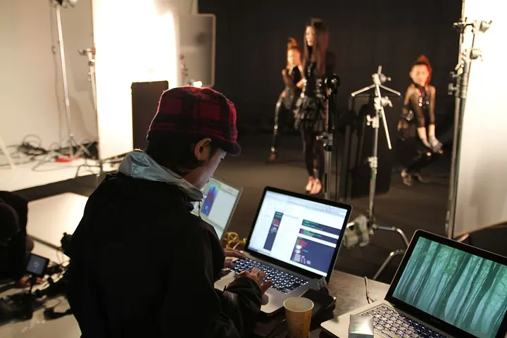 Spontenia &ldquo;Jam&rdquo; making