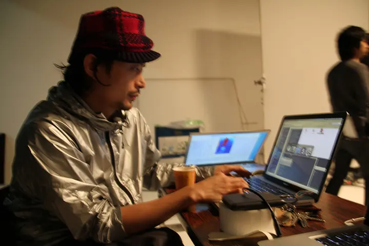 Spontenia &ldquo;Jam&rdquo; making