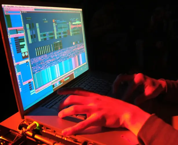 laptop-orchestra-in-amstardam