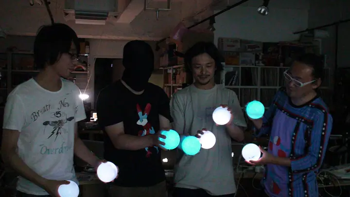 hitomi \"Smile World\" making