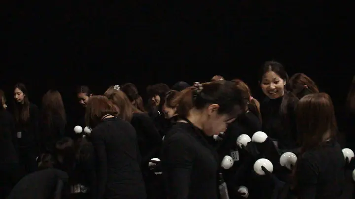 hitomi \"Smile World\" making