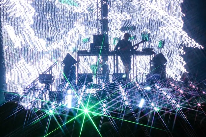 SQUAREPUSHER – JAPAN TOUR 2022 with LIVE VISUALS by DAITO MANABE / Rhizomatiks