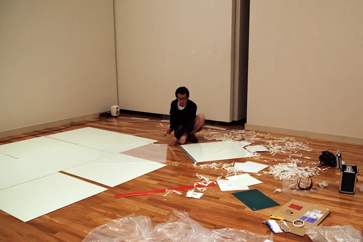 UV laser fade out at 大分市美術館