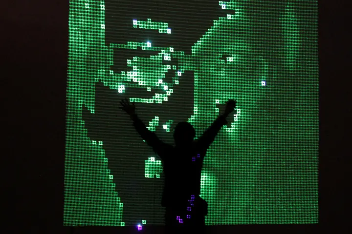 UV laser fade out at 大分市美術館