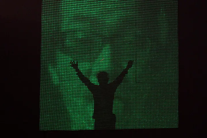 UV laser fade out at 大分市美術館